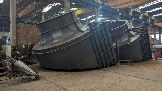 Lüftergehäuse für Kraftwerke in der Rohbaufertigung – Schweißkonstruktion Lohmann Engineering